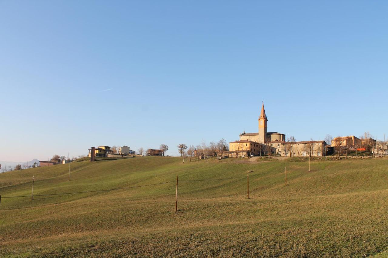 Locanda Del Sole Montese Bagian luar foto