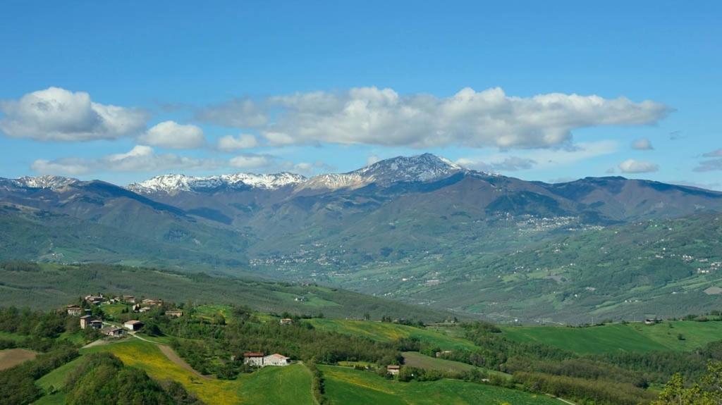 Locanda Del Sole Montese Bagian luar foto