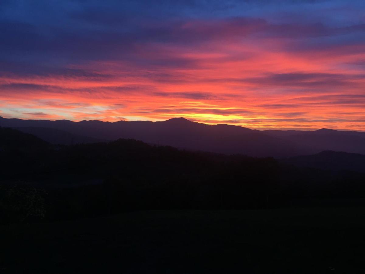 Locanda Del Sole Montese Bagian luar foto