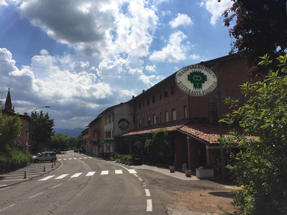 Locanda Del Sole Montese Bagian luar foto